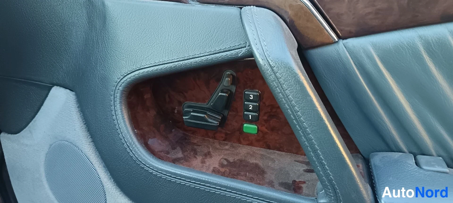 Sininen Mercedes-Benz CL 600 1996, kuva 14