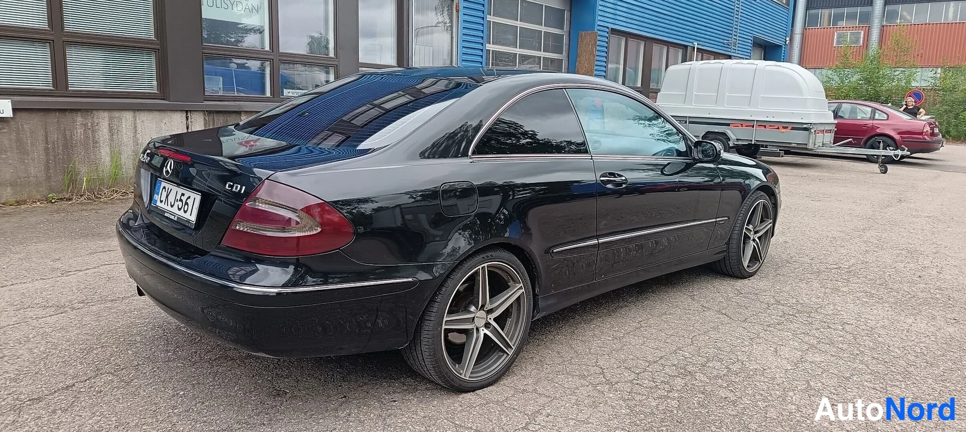 Musta Mercedes-Benz CLK  Coupe 2004, takaviisto, kuva 8