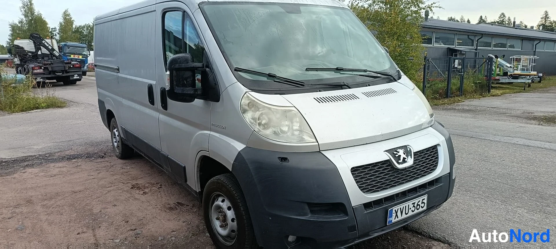 Hopea Peugeot Boxer 2007, etuviisto, keula oikealle, kuva 2