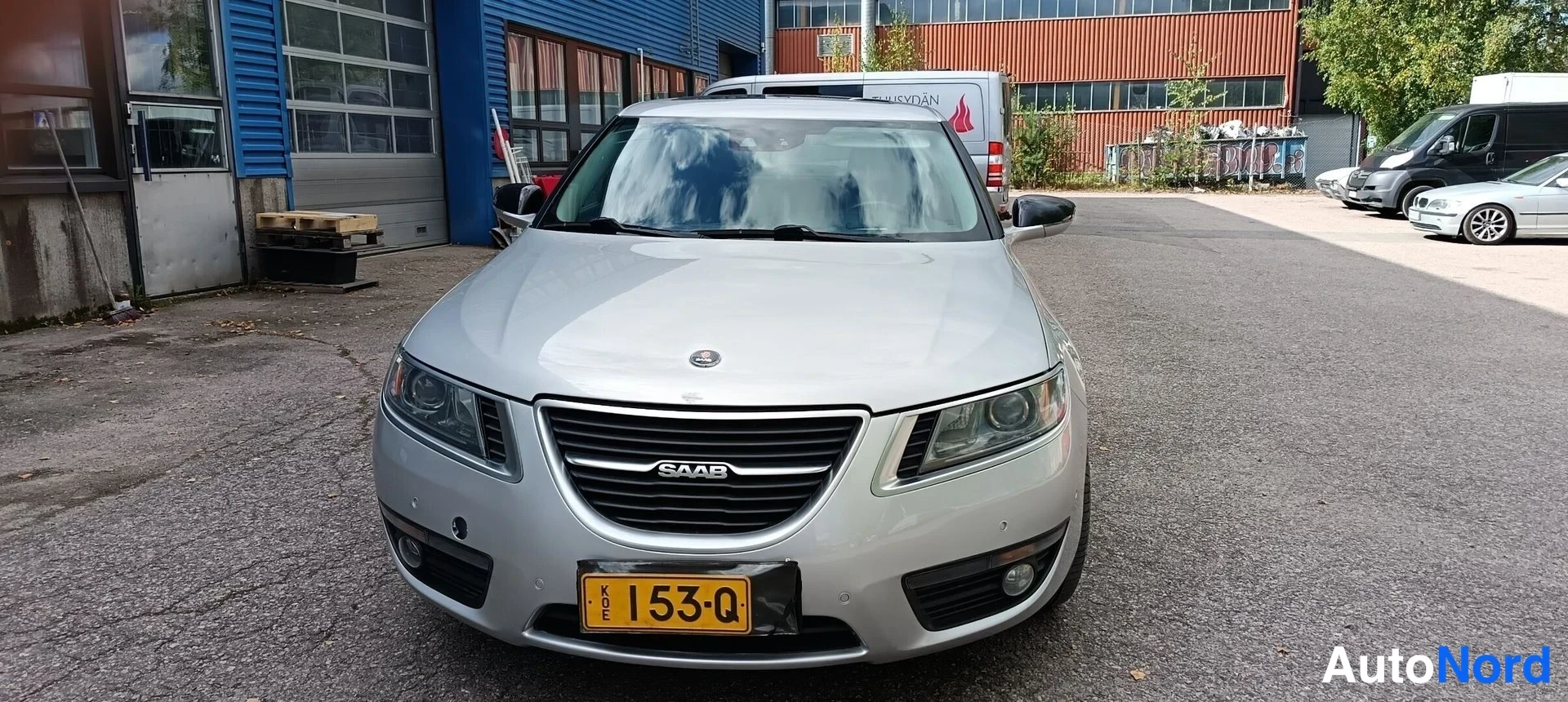 Hopea Saab 9-5 2011, edestä, kuva 4