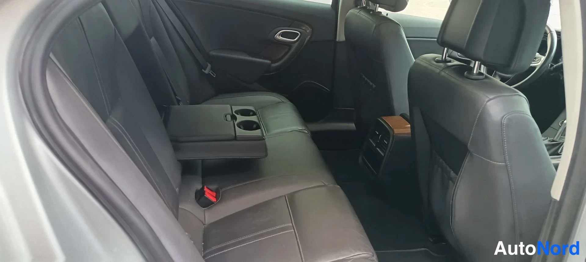 Hopea Saab 9-5 2011, kuva 14