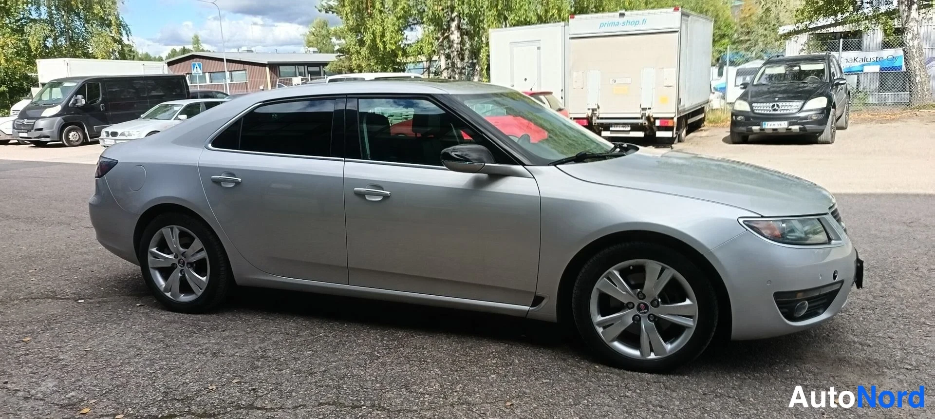 Hopea Saab 9-5 2011, etuviisto, keula oikealle, kuva 3