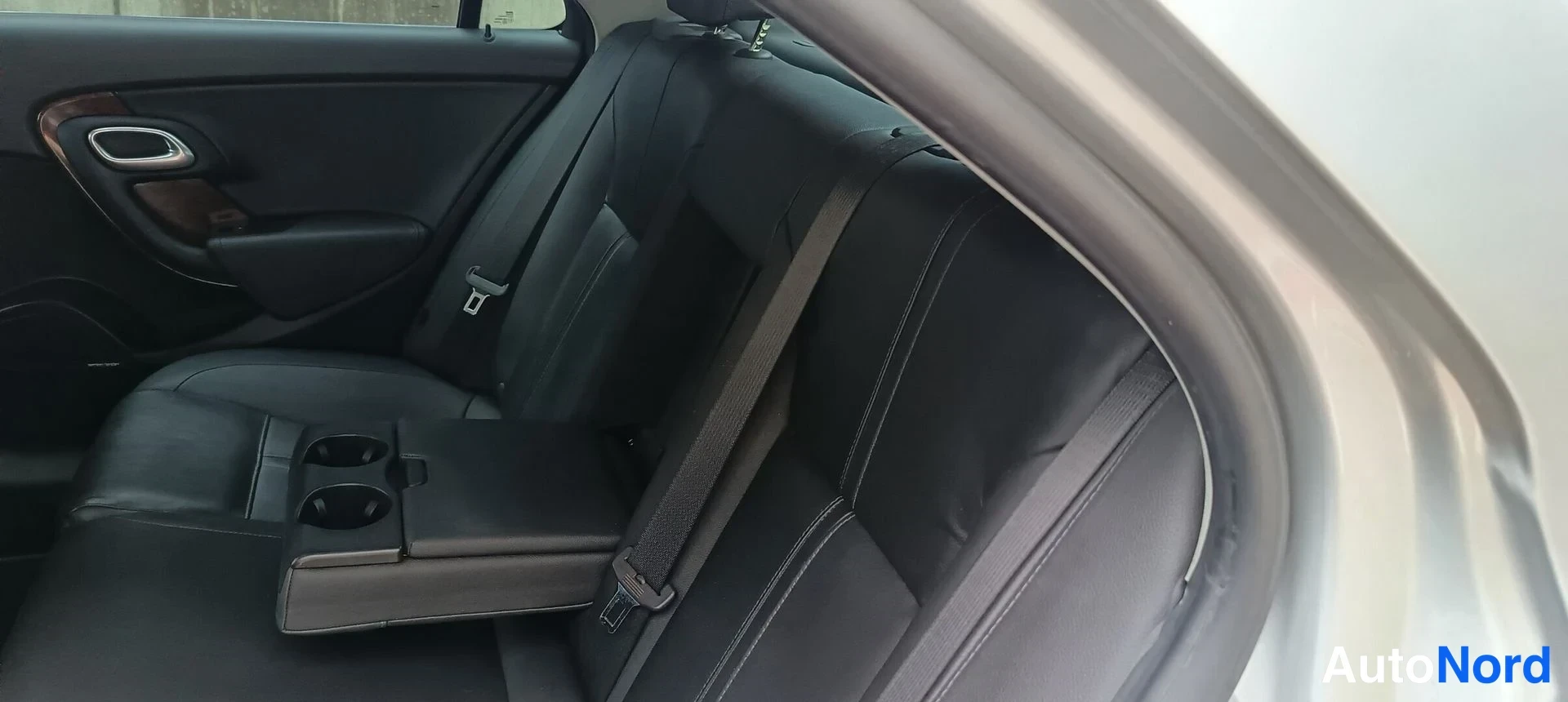 Hopea Saab 9-5 2011, kuva 12