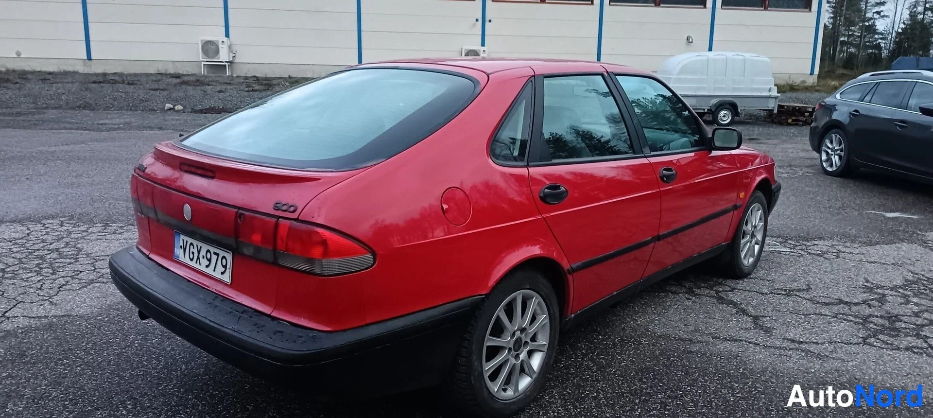 Punainen Saab 900 1997, takaviisto, kuva 7