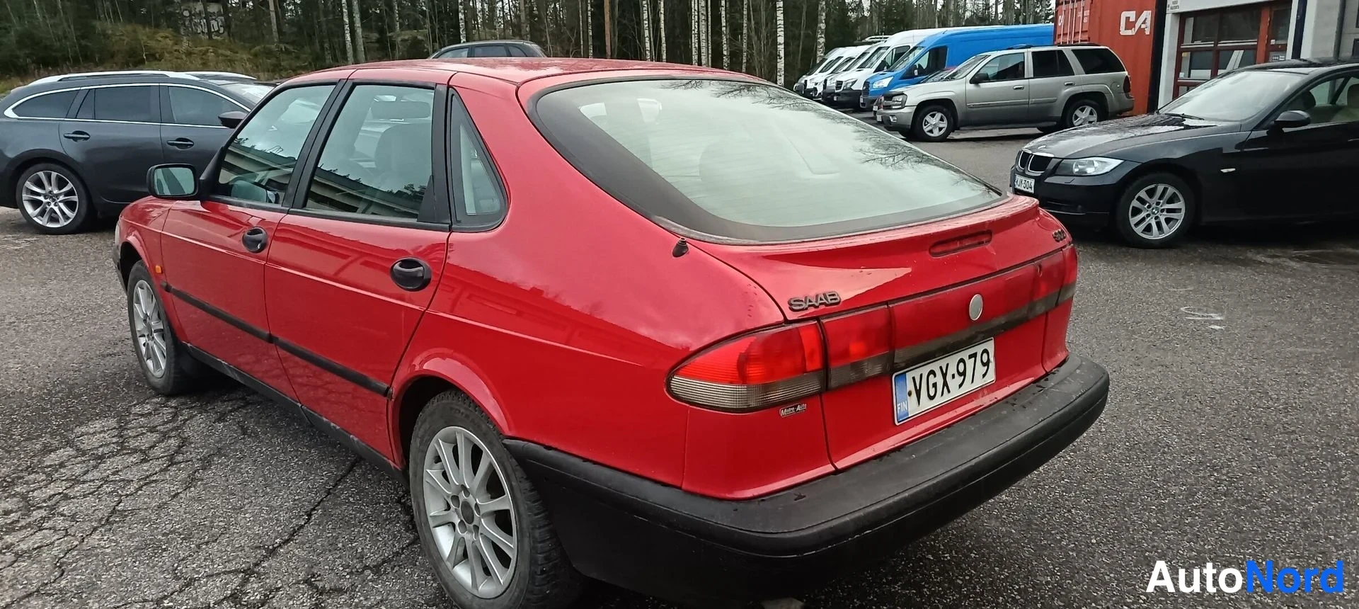 Punainen Saab 900 1997, takaviisto, kuva 6