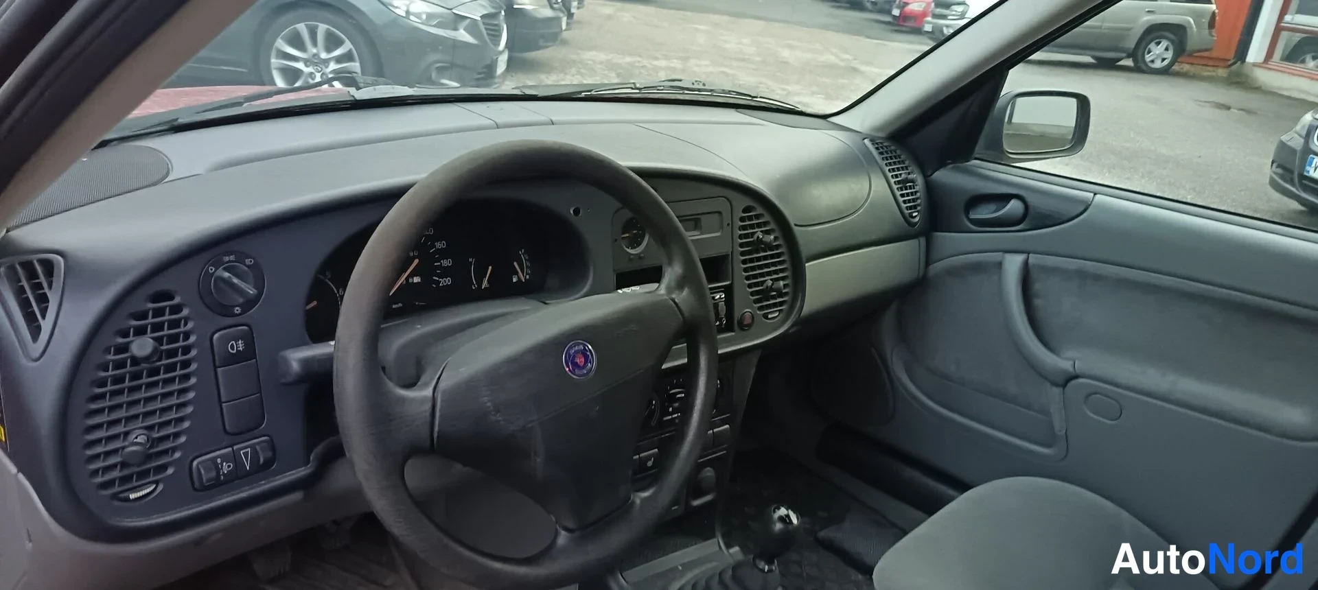 Punainen Saab 900 1997, kuva 9