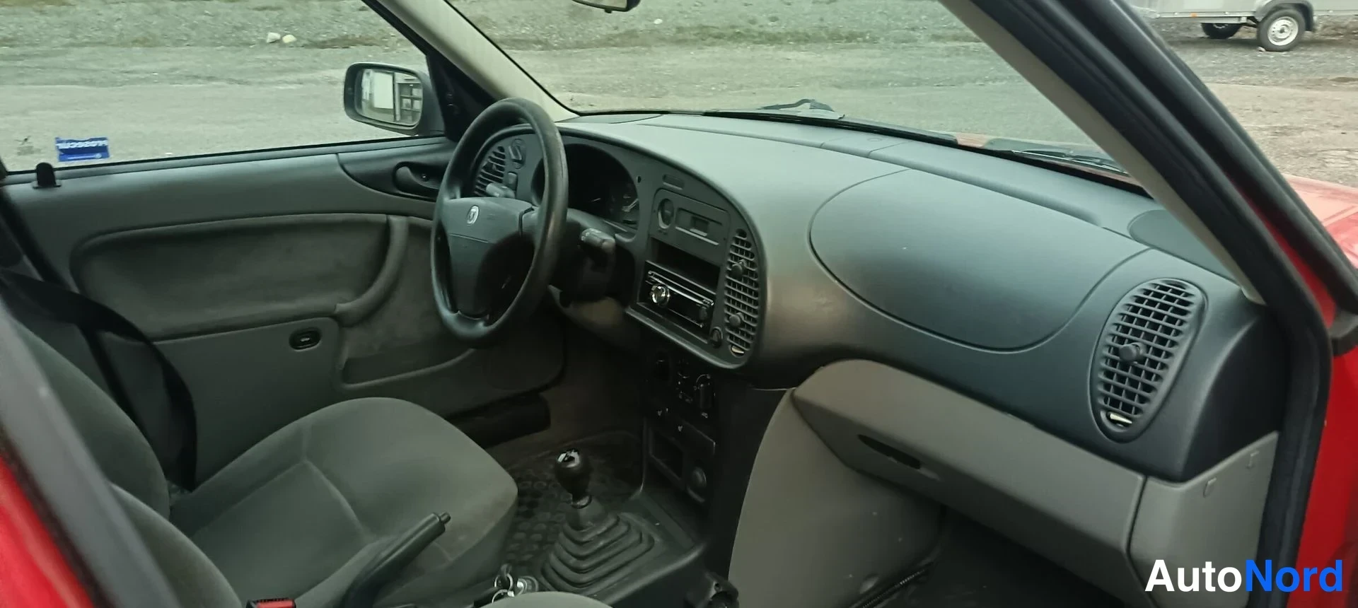 Punainen Saab 900 1997, kuva 11