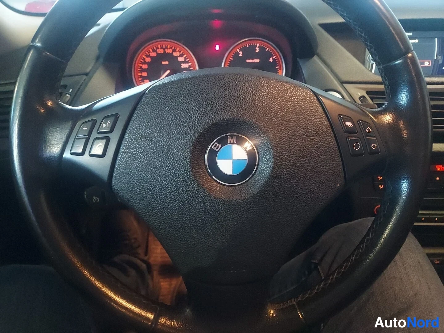 Valkoinen BMW X1 xDrive23d 2012, kuva 11