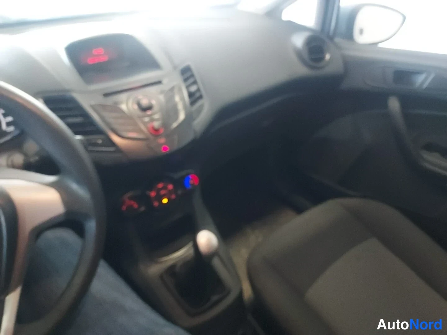 Sininen Ford Fiesta 2012, kuva 13