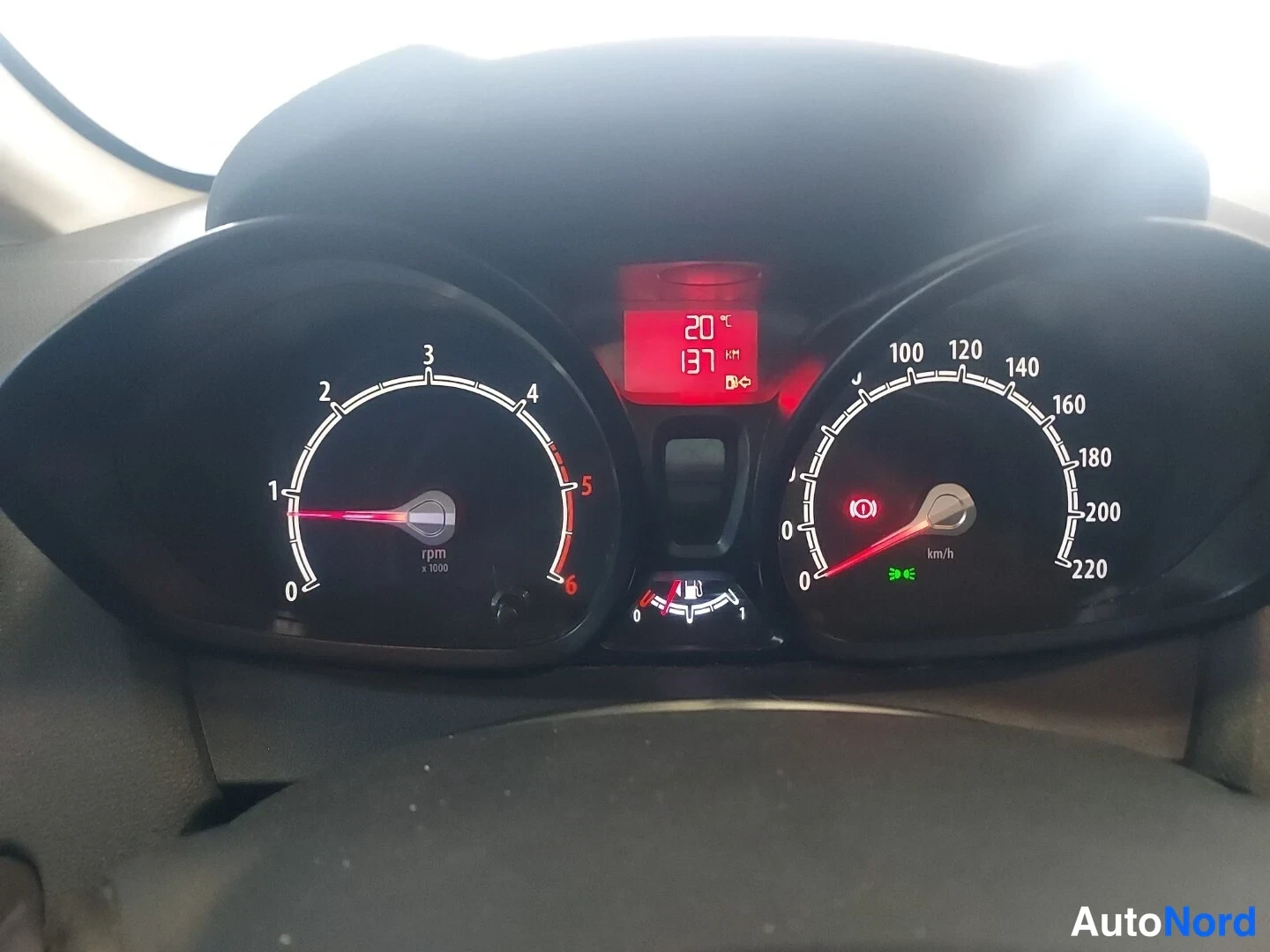 Sininen Ford Fiesta 2012, kuva 10