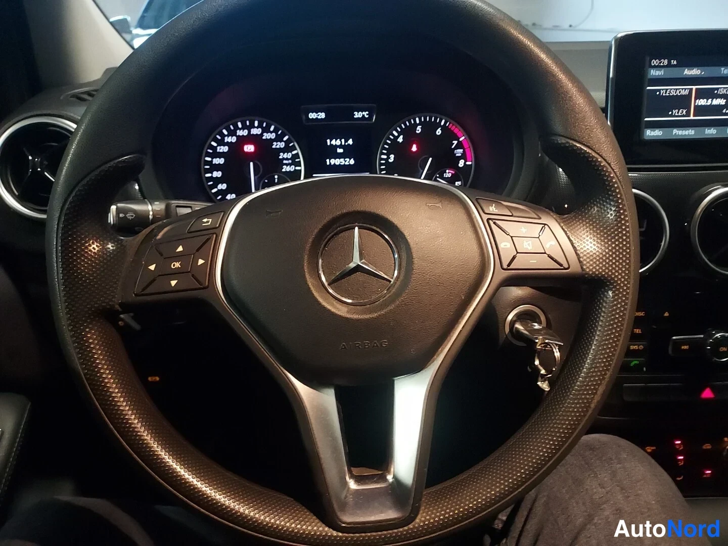 Harmaa Mercedes-Benz B 180 2012, kuva 7
