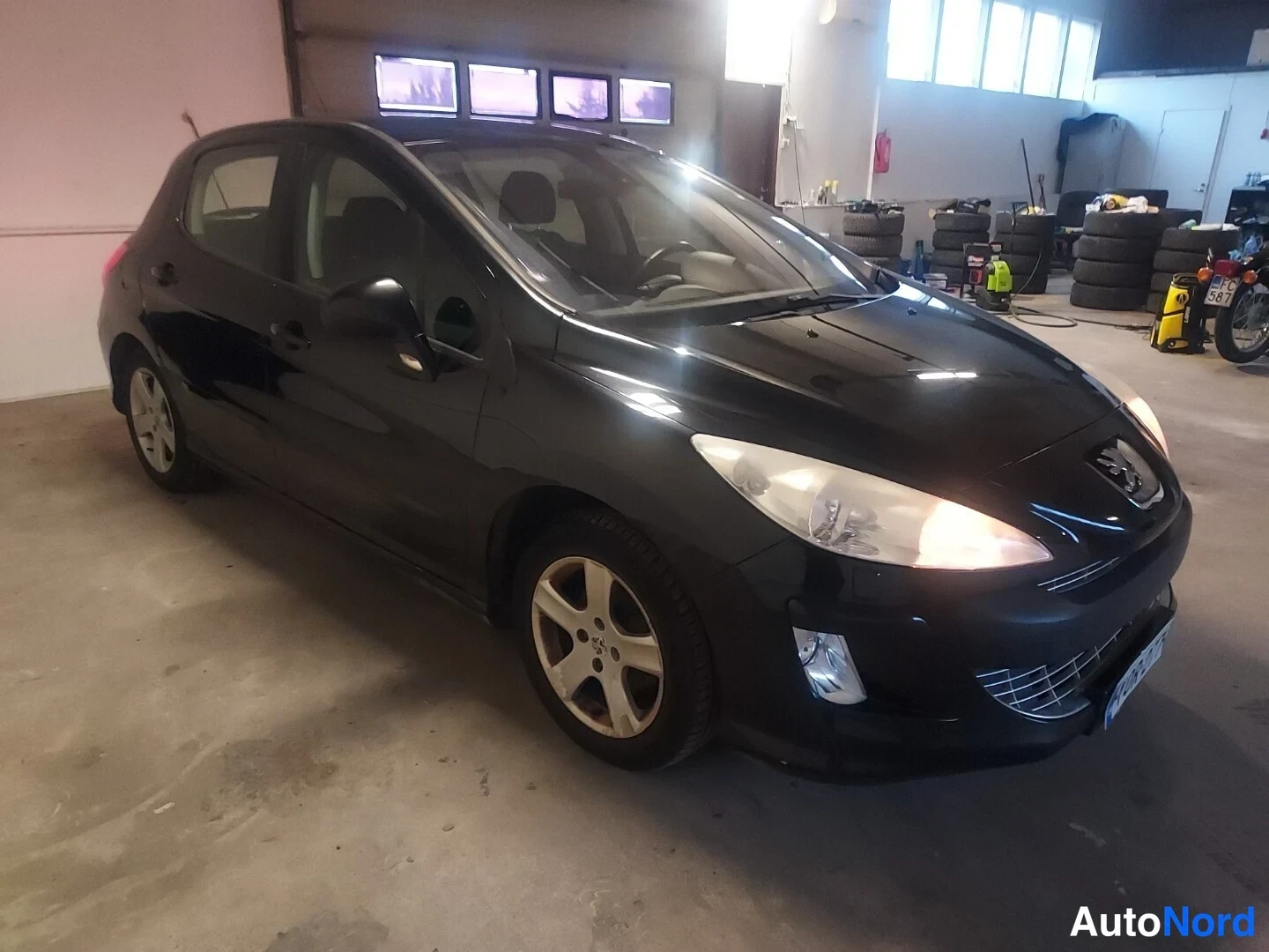 Musta Peugeot 308 2008, kuva 10