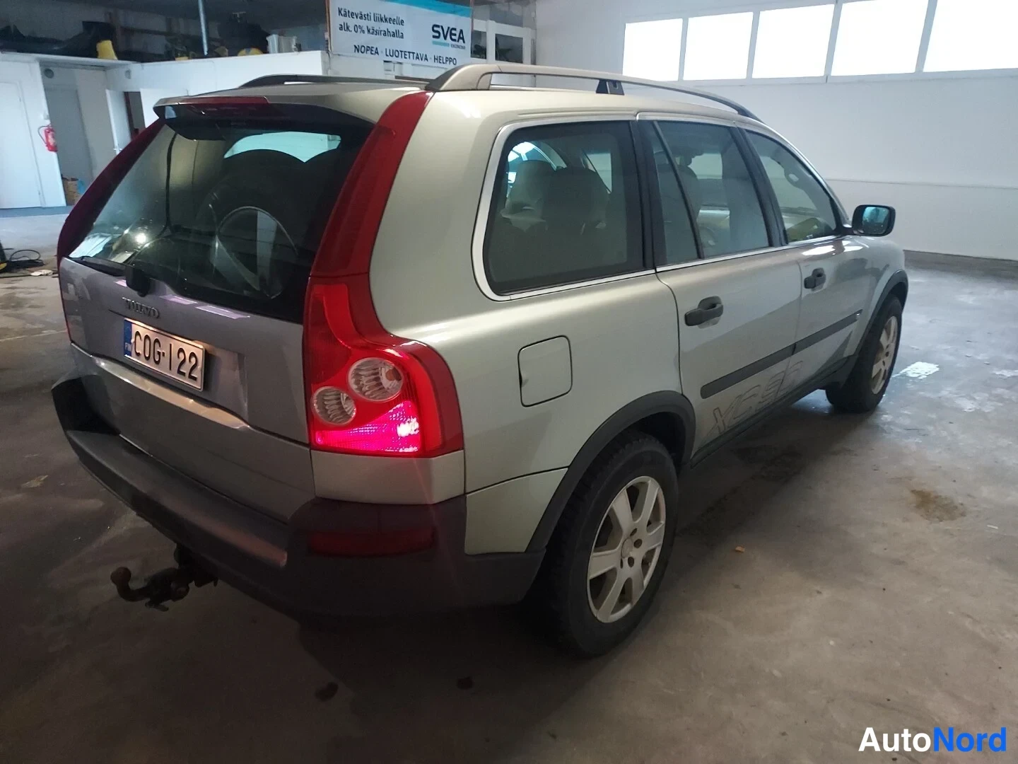 Vihreä Volvo XC90 2003, takaviisto, kuva 5