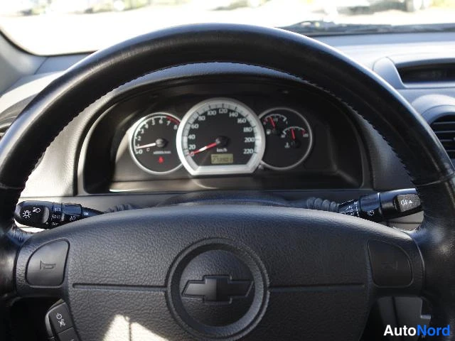 Beige Chevrolet Lacetti 2007, yksityiskohta, kuva 26