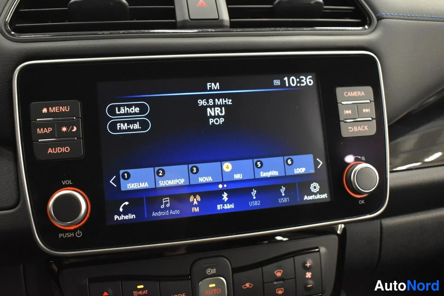 Valkoinen Nissan Leaf 2023, kuva 21