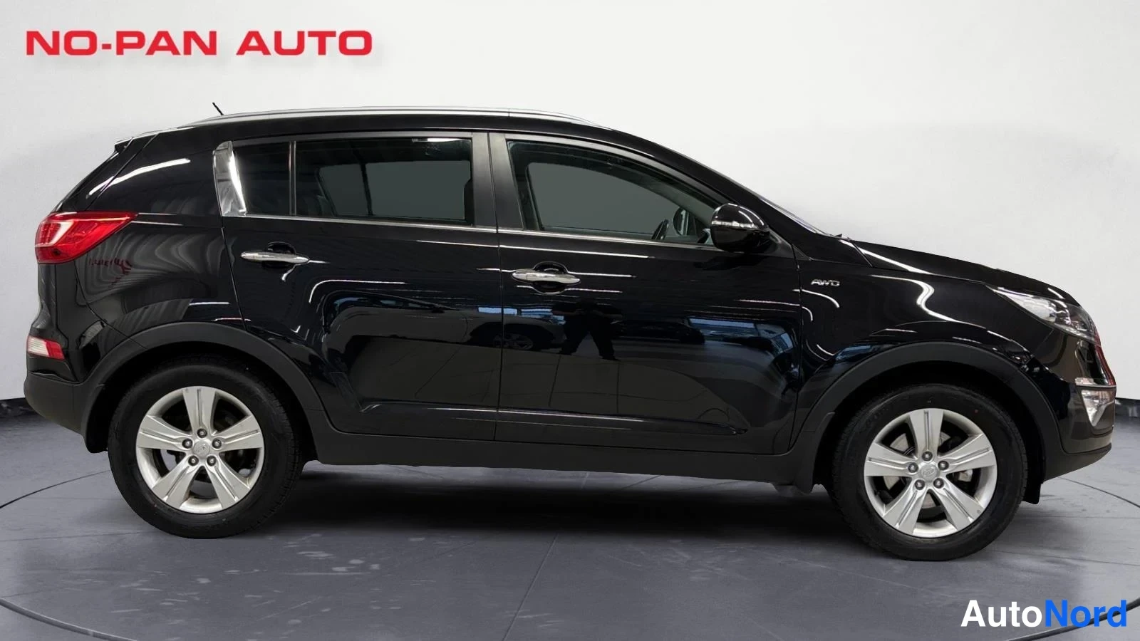 Musta Kia Sportage 2013, etuviisto, keula oikealle, kuva 2