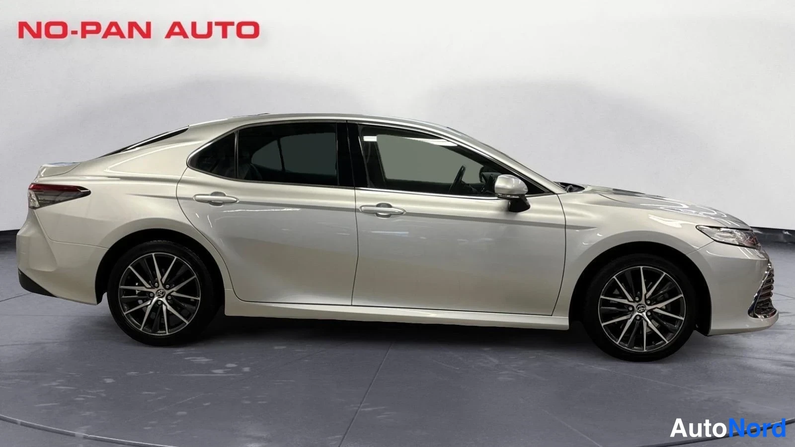 Hopea Toyota Camry 2022, sivulta, kuva 7
