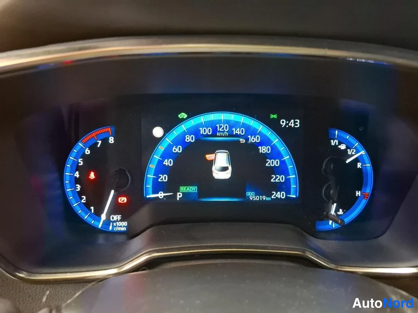 Hopea Toyota Corolla Touring 2022, kuva 12