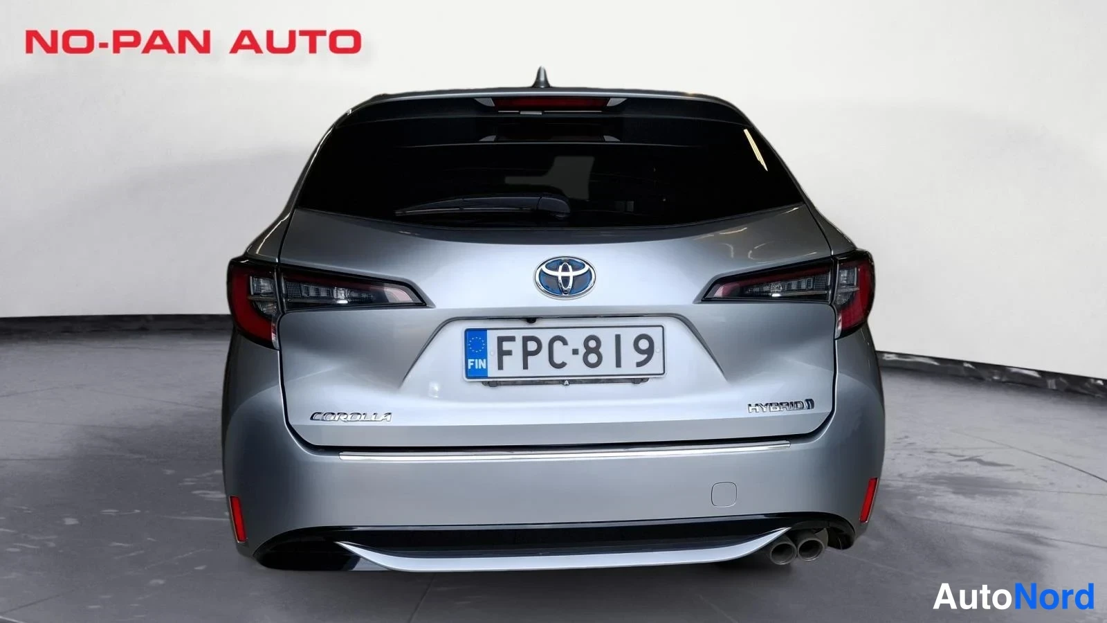 Hopea Toyota Corolla Touring 2022, takaa, kuva 8