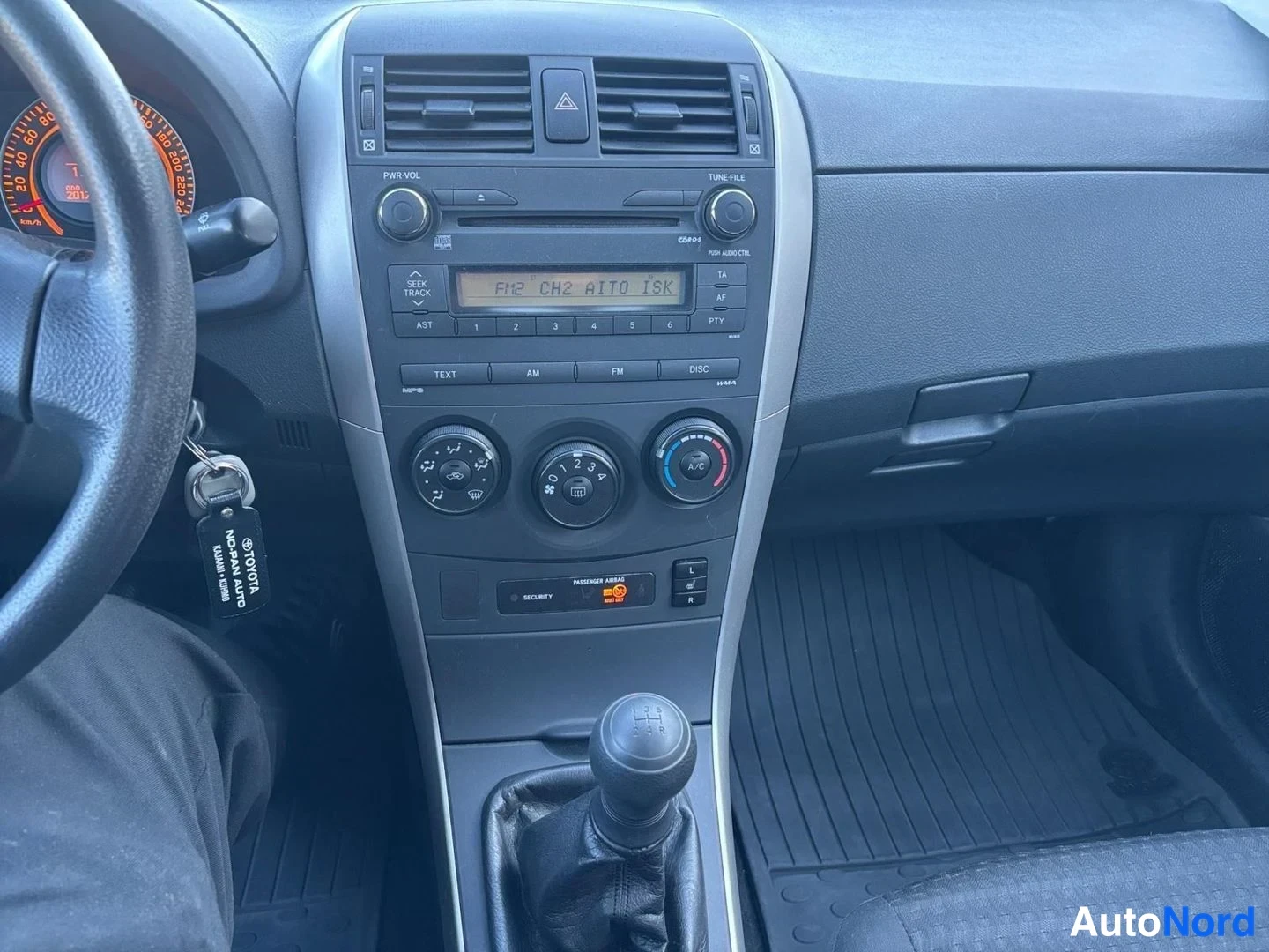 Hopea Toyota Corolla 2008, kuva 15
