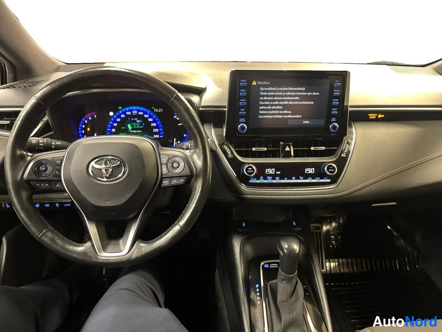 Musta Toyota Corolla Touring 2019, kuva 12