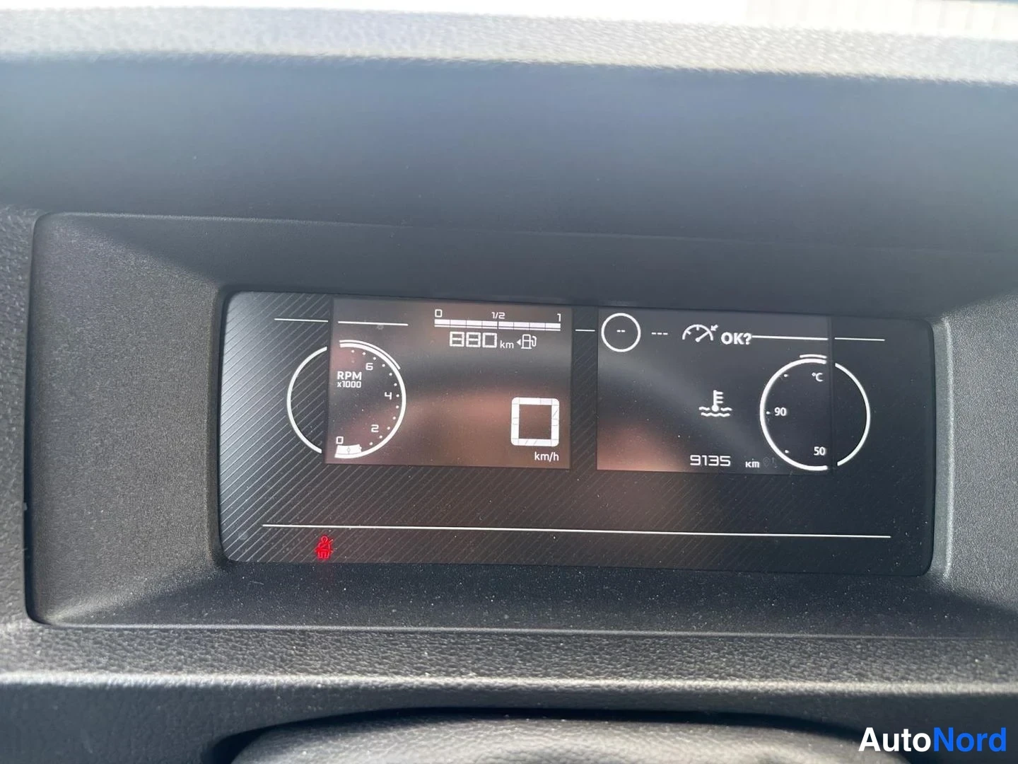 White Toyota Proace 2025, photo 17