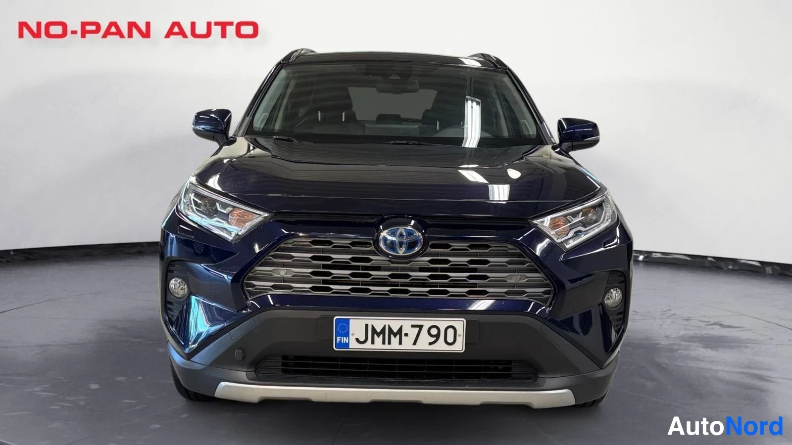 Sininen Toyota RAV4 2019, edestä, kuva 3