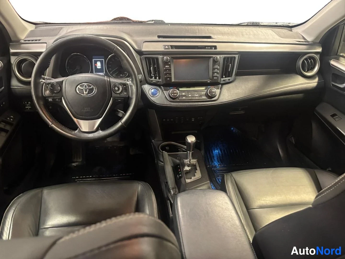 Hopea Toyota RAV4 2018, kuva 23