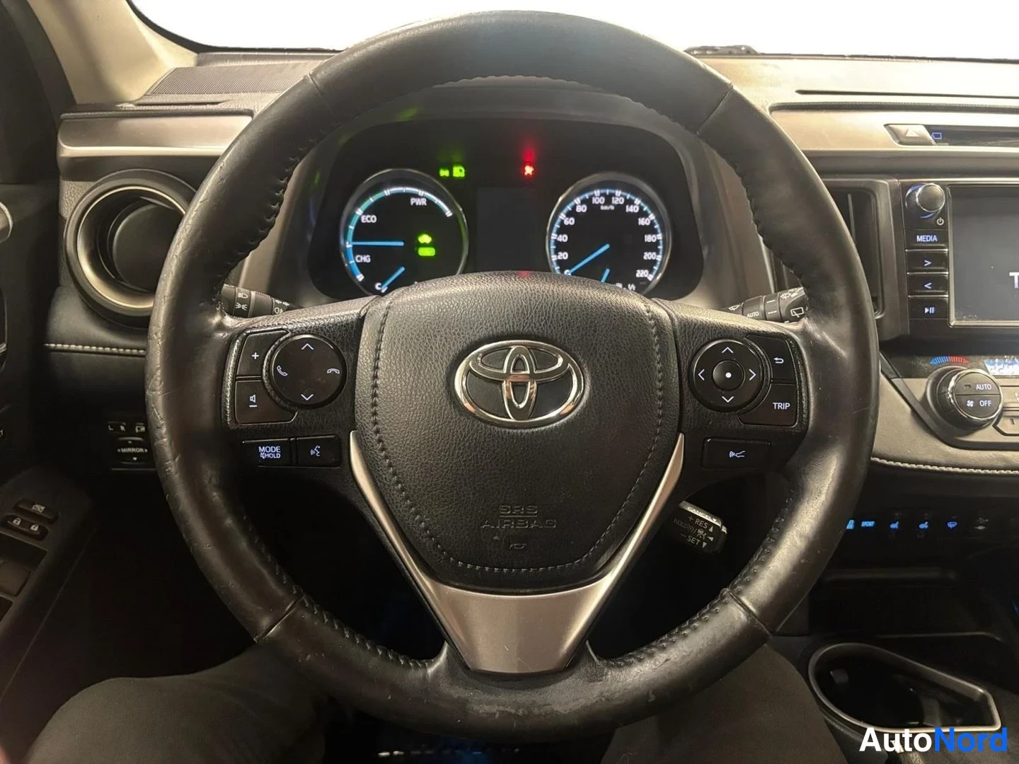 Hopea Toyota RAV4 2018, kuva 13