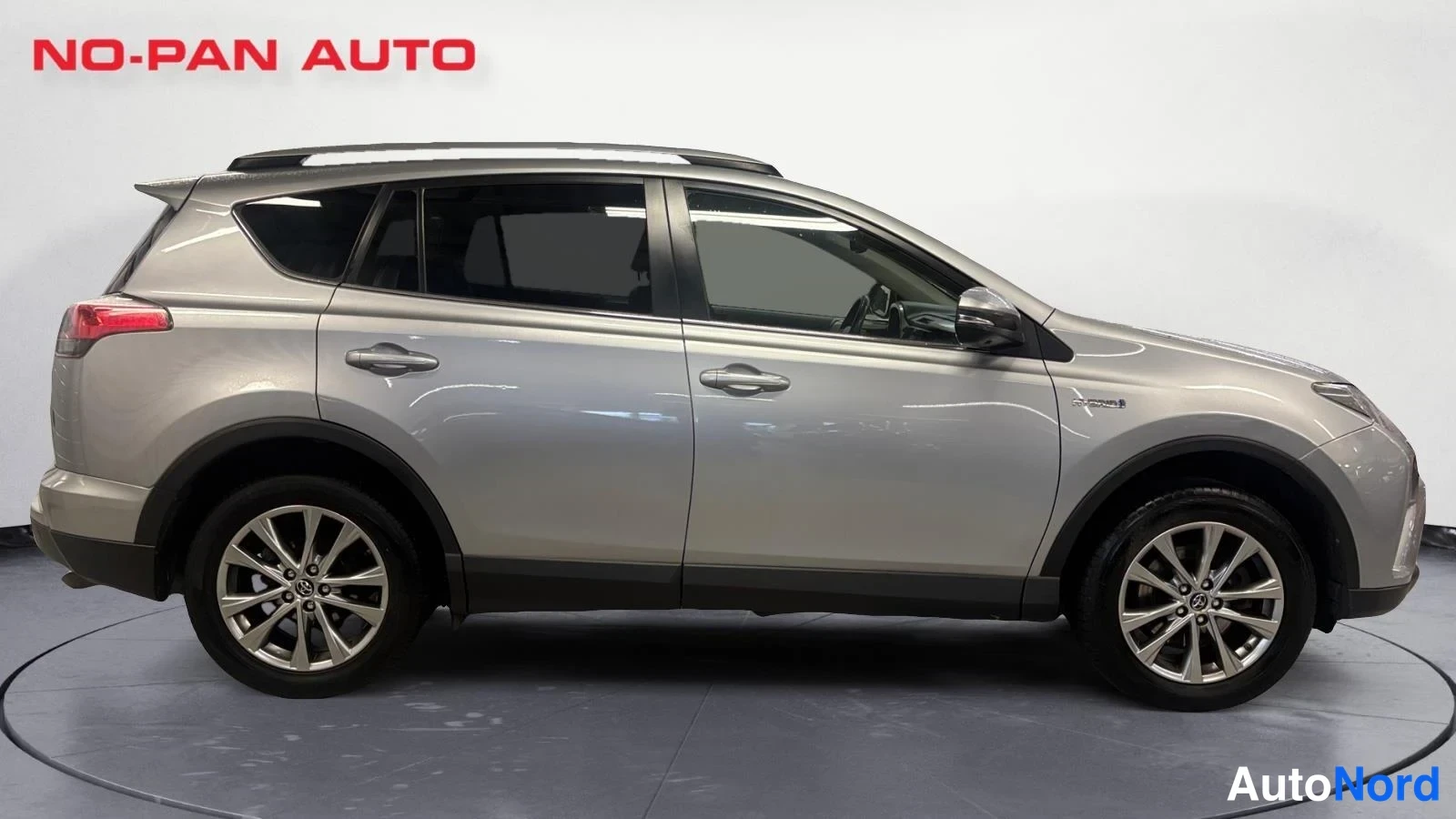 Hopea Toyota RAV4 2018, sivulta, kuva 5