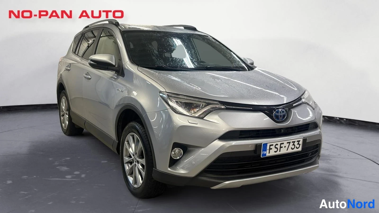 Hopea Toyota RAV4 2018, etuviisto, keula oikealle, kuva 2