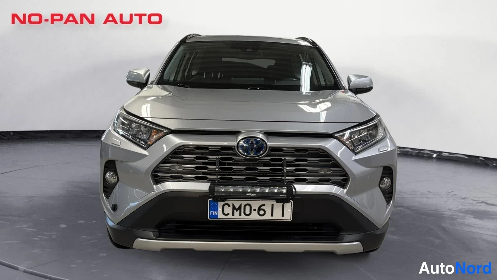 Hopea Toyota RAV4 2019, edestä, kuva 3