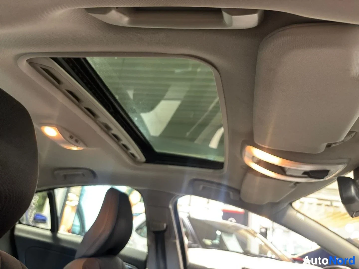 Valkoinen Volvo S60 2013, kuva 21