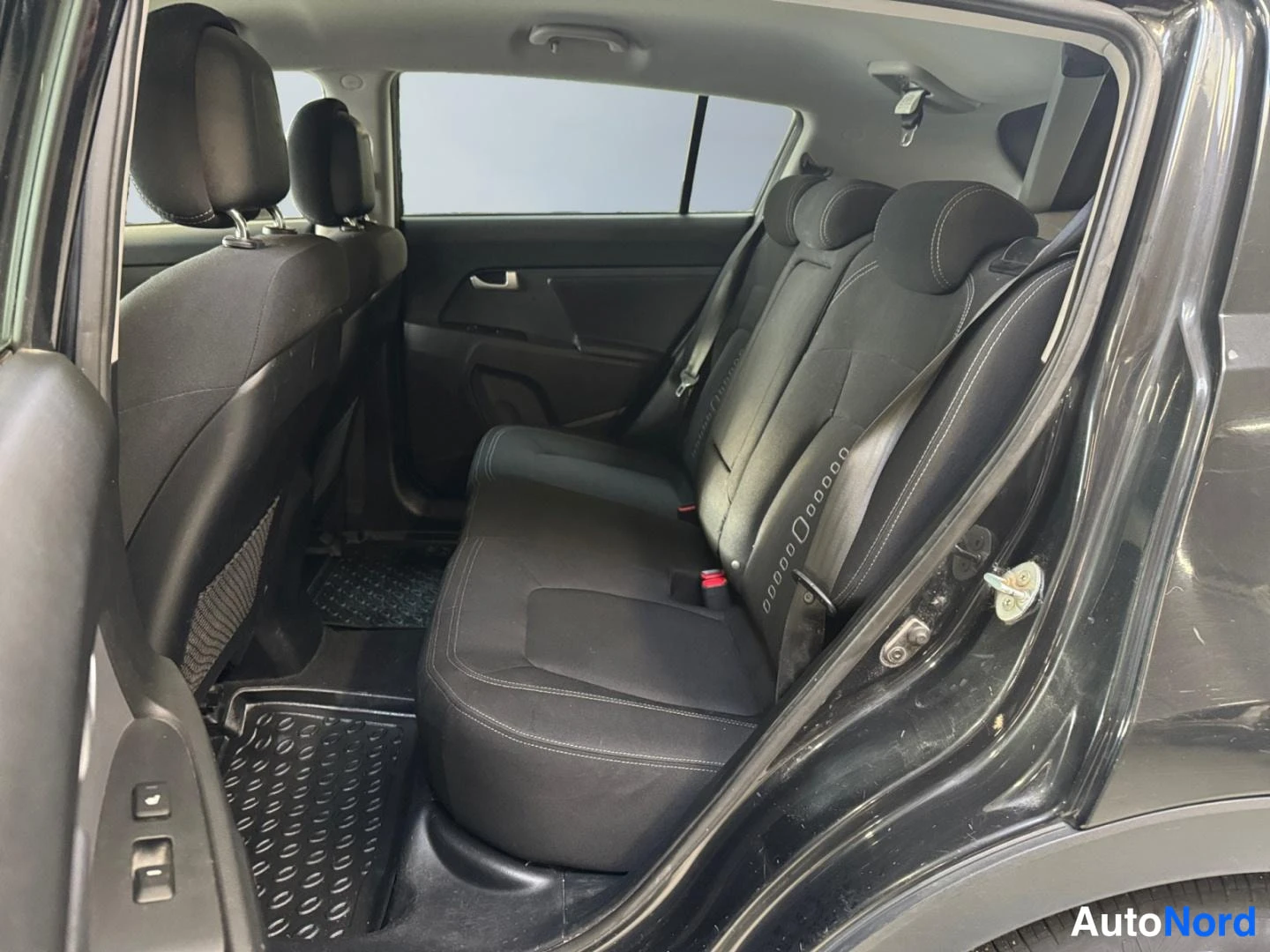 Musta Kia Sportage 2014, kuva 6