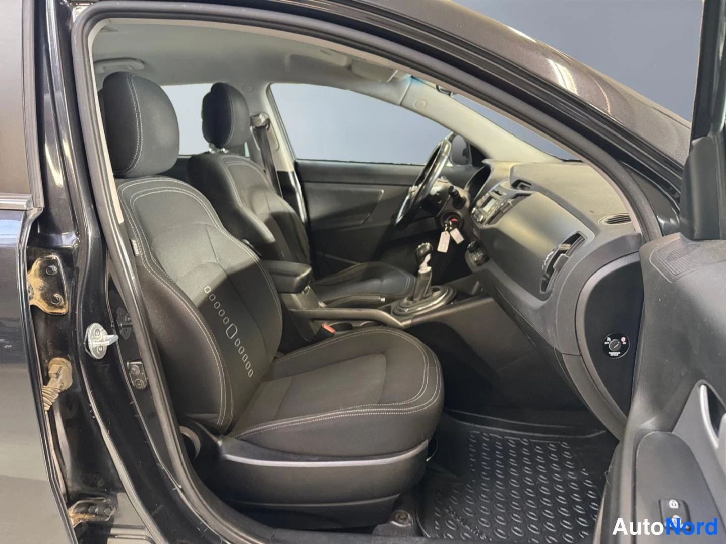 Musta Kia Sportage 2014, kuva 8