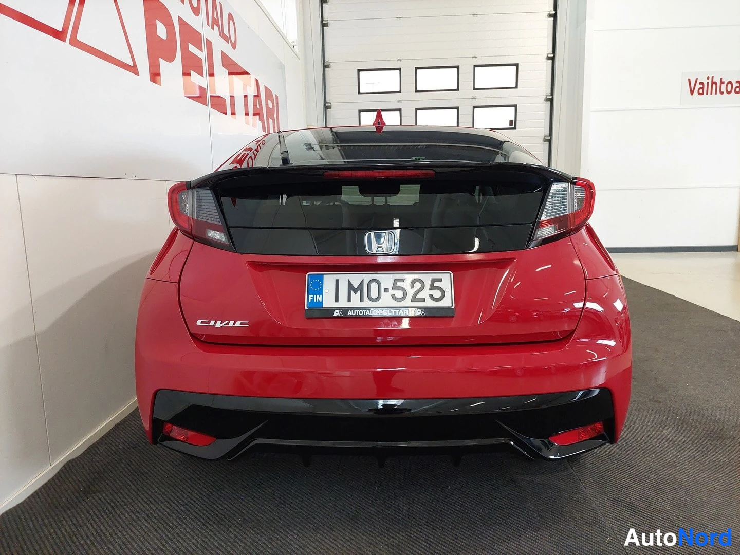 Punainen Honda Civic 2016, takaa, kuva 8