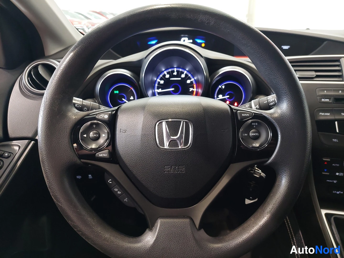 Punainen Honda Civic 2016, kuva 13