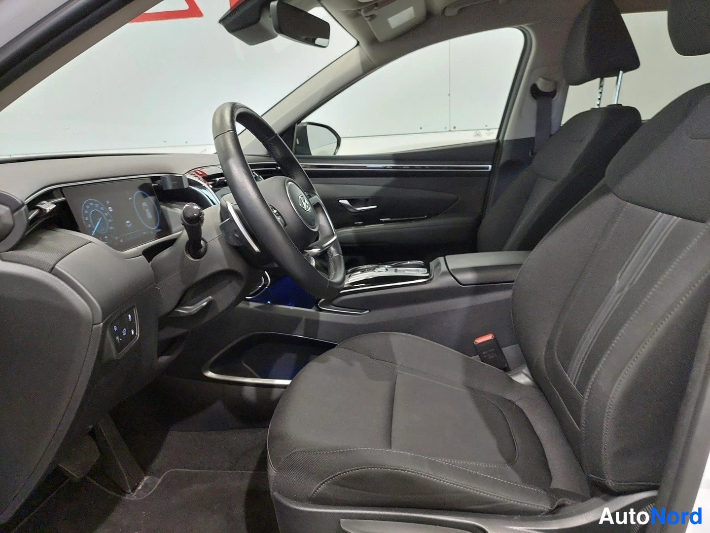 Valkoinen Hyundai Tucson 2022, kuva 16