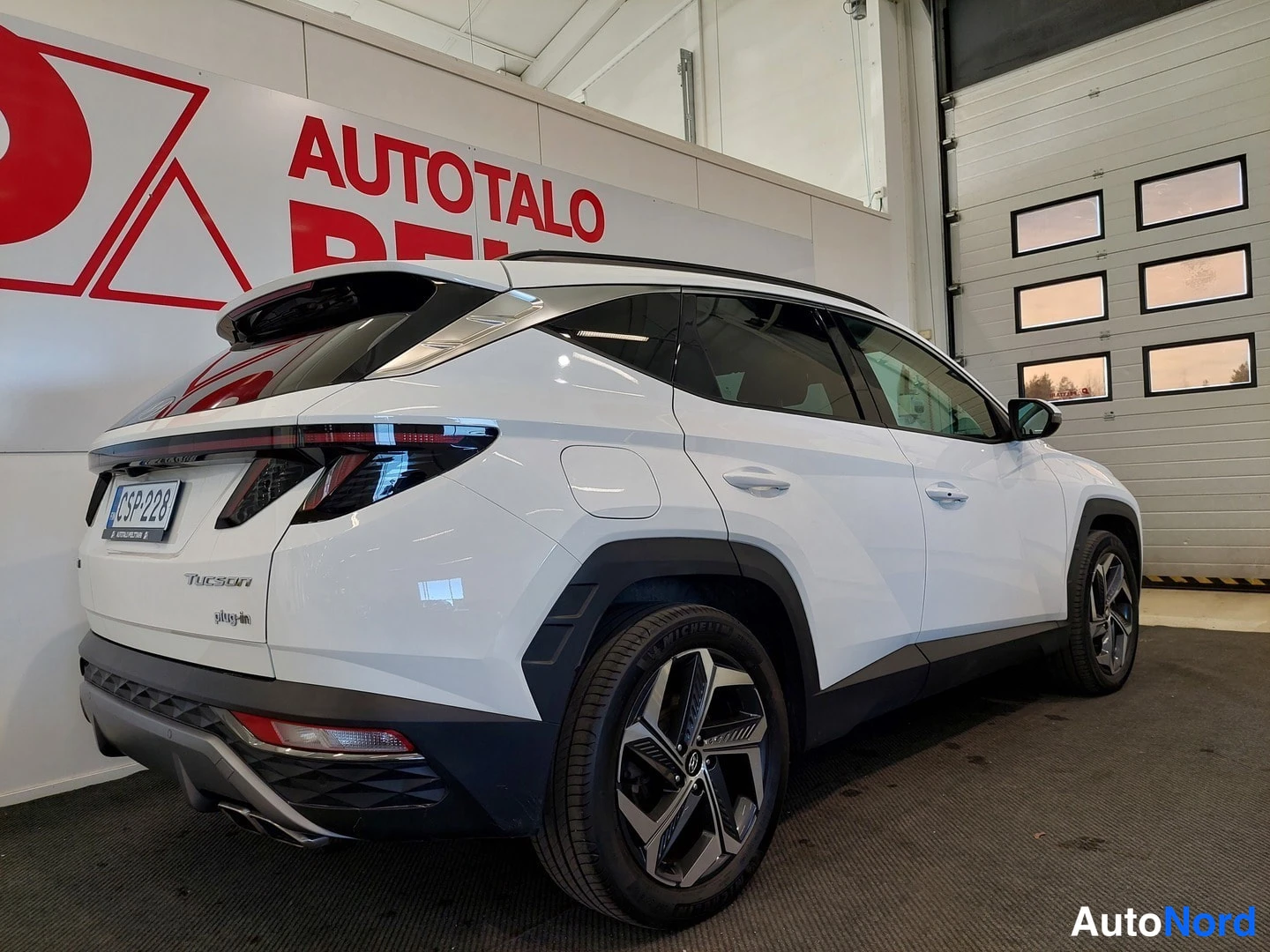 Valkoinen Hyundai Tucson 2022, takaviisto, kuva 7