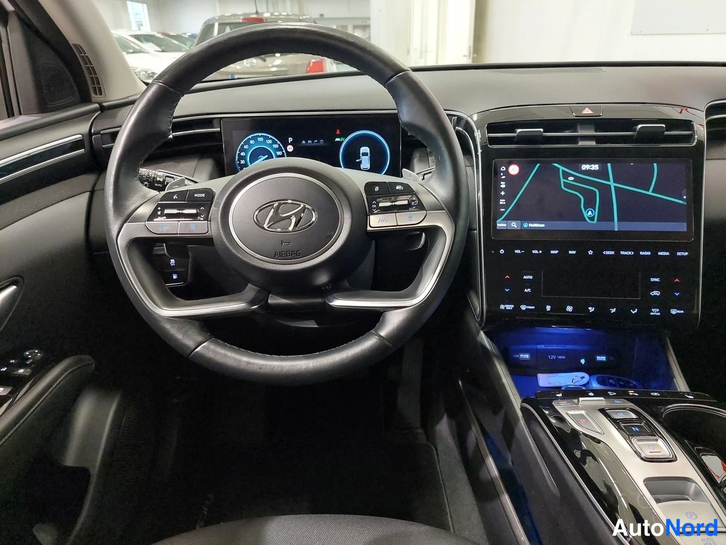 Valkoinen Hyundai Tucson 2022, kuva 14