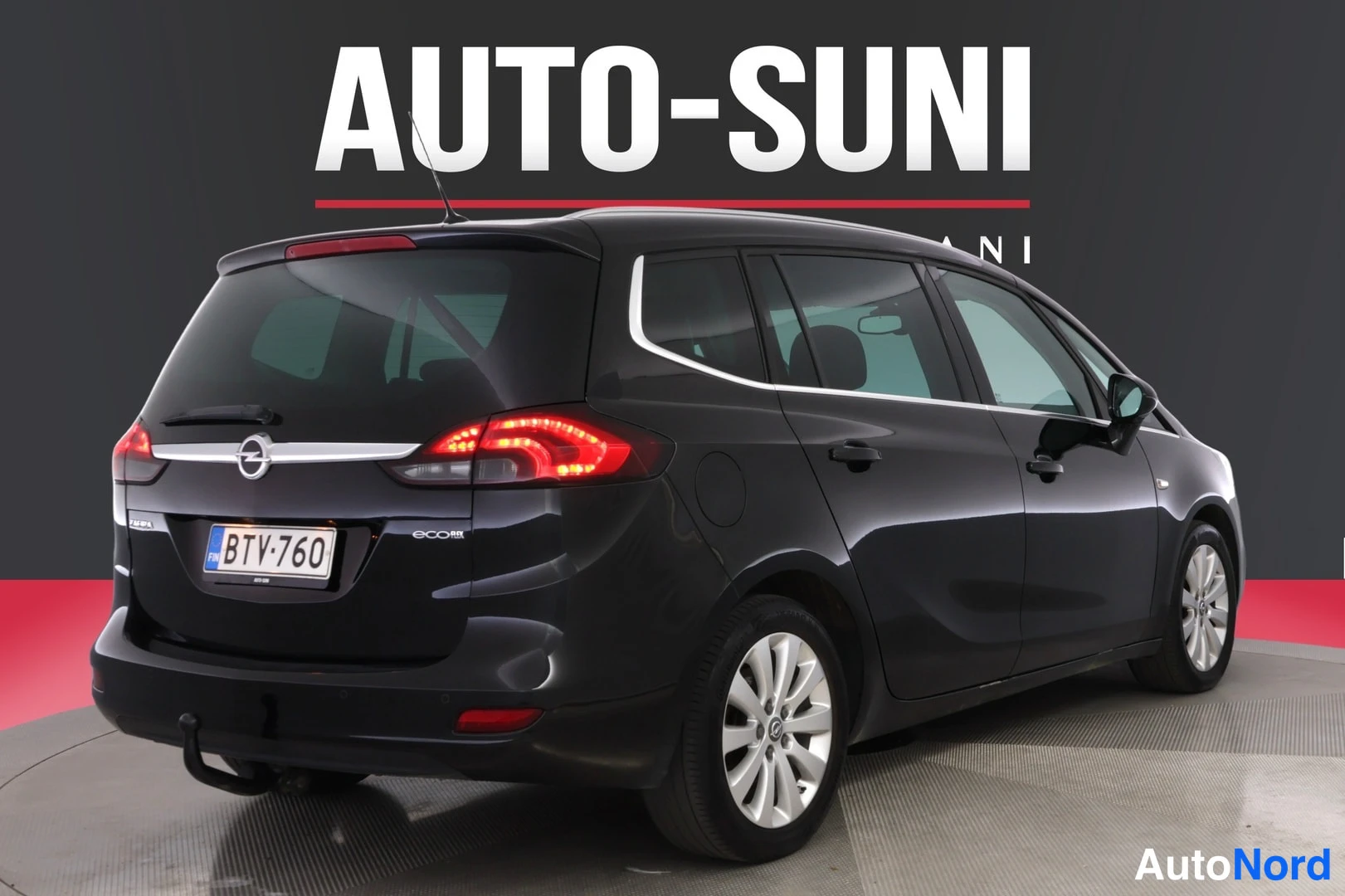 Musta Opel Zafira 2017, takaviisto, kuva 4