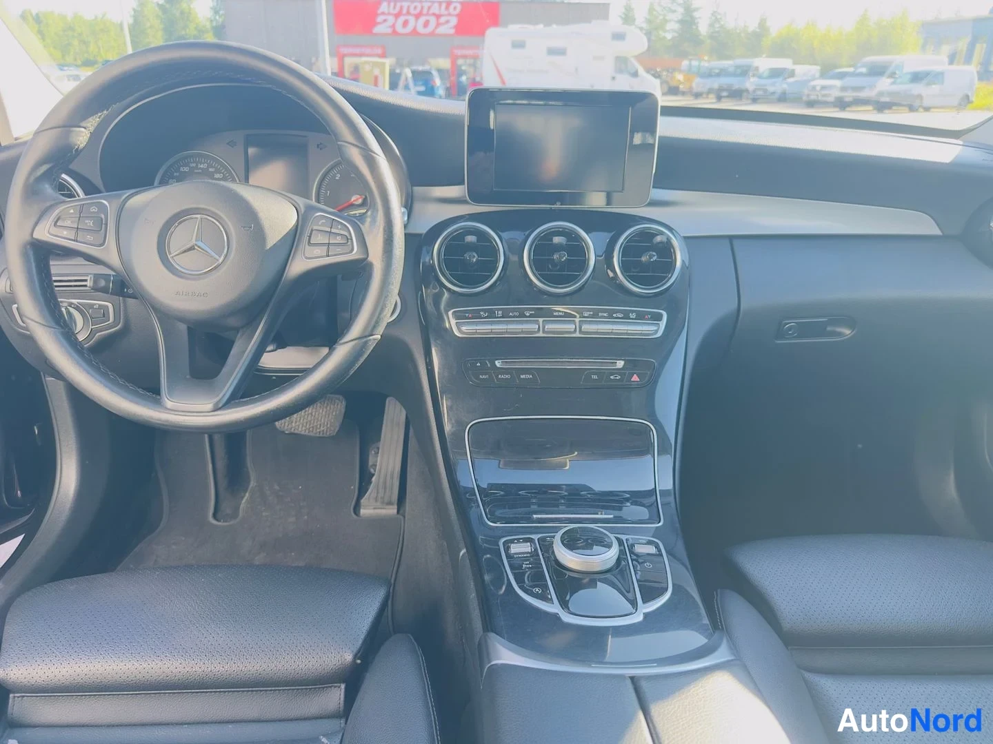 Musta Mercedes-Benz C d 2018, kuva 7