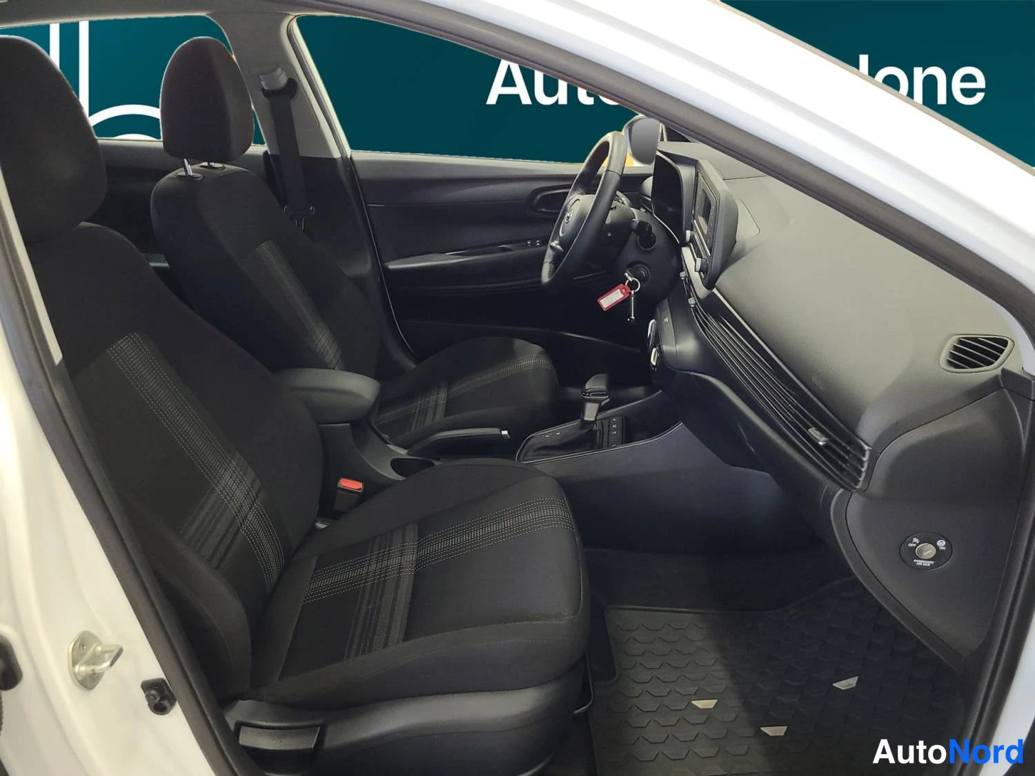 Valkoinen Hyundai I20 2022, kuva 14