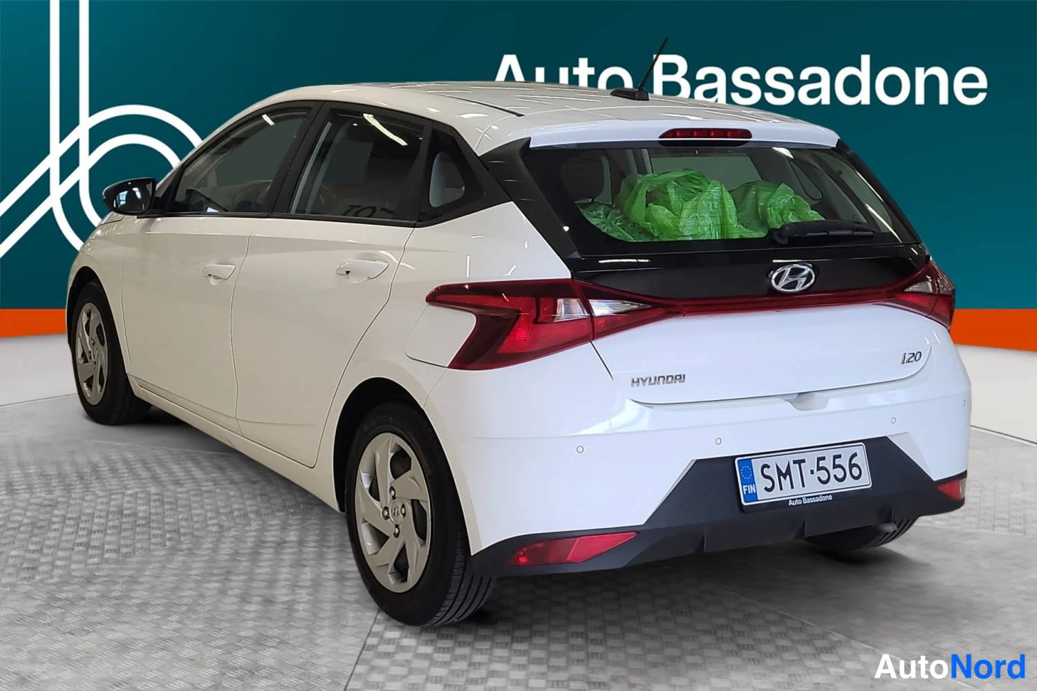 Valkoinen Hyundai I20 2022, takaviisto, kuva 7