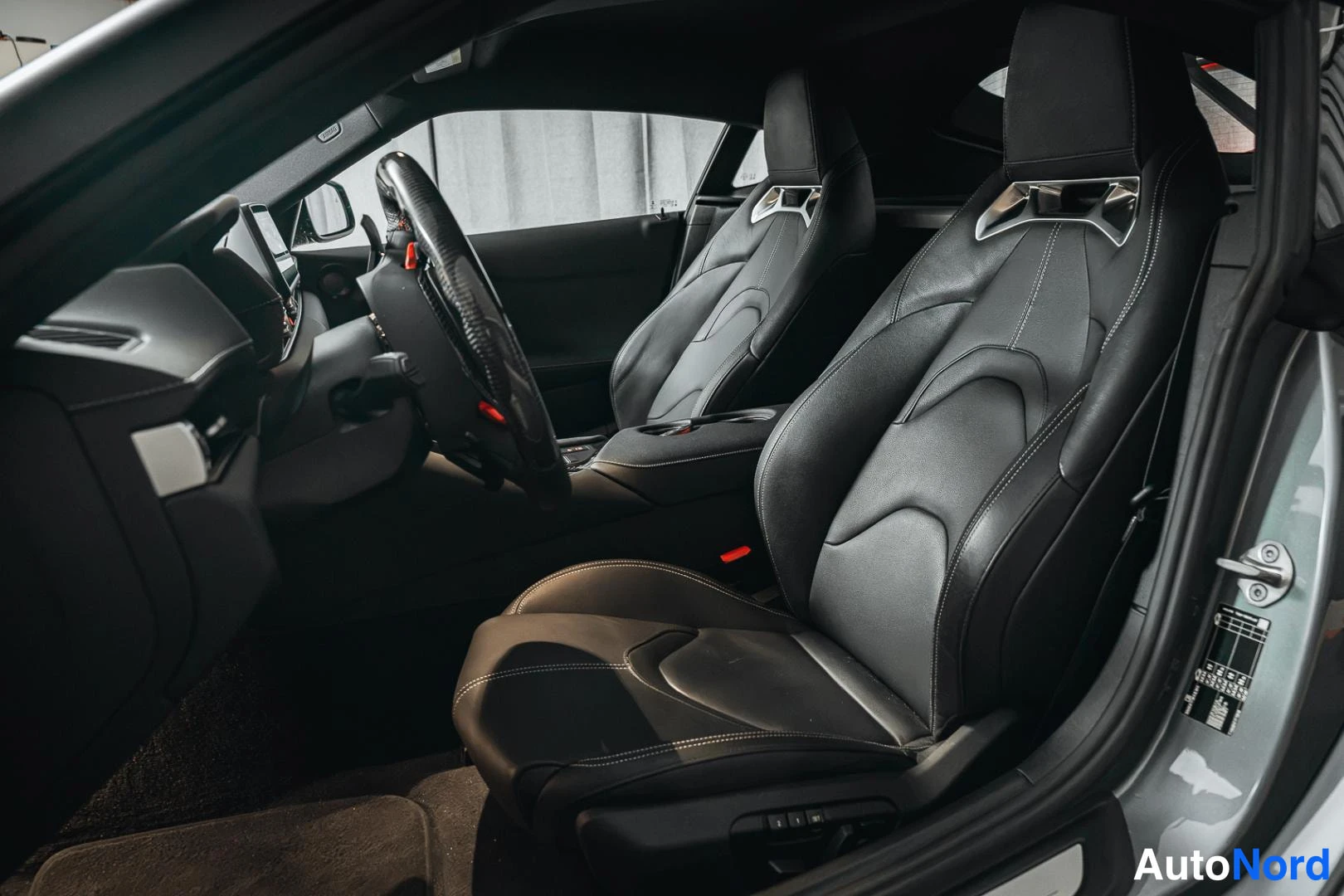 Harmaa Toyota Supra 2022, kuva 15