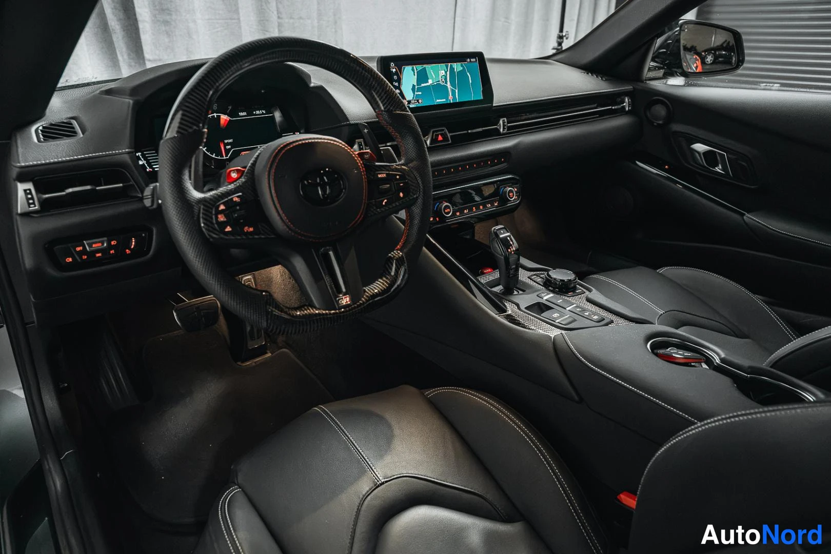Harmaa Toyota Supra 2022, kuva 9