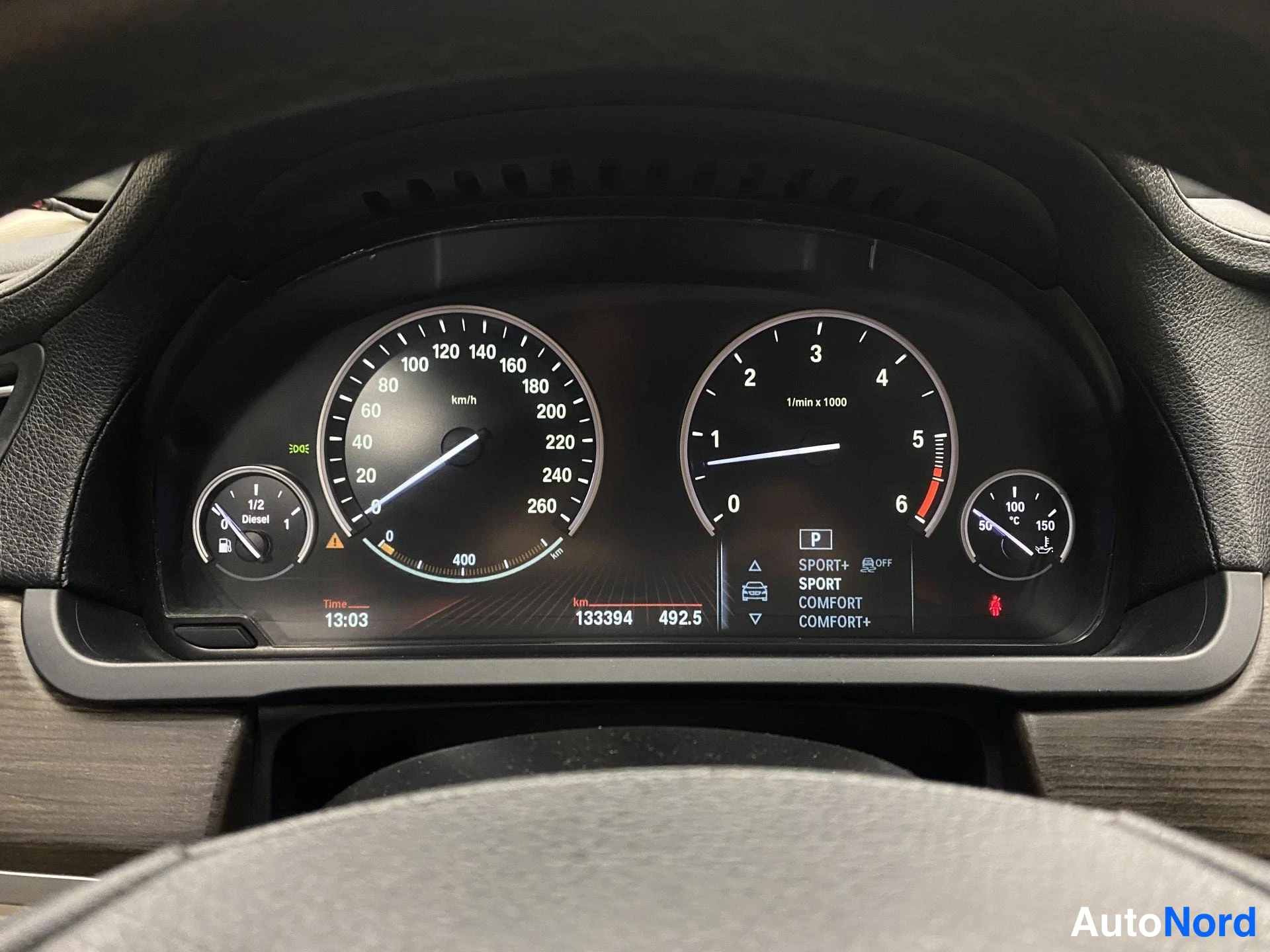 Blå BMW 740d xDrive 2013, bild 19