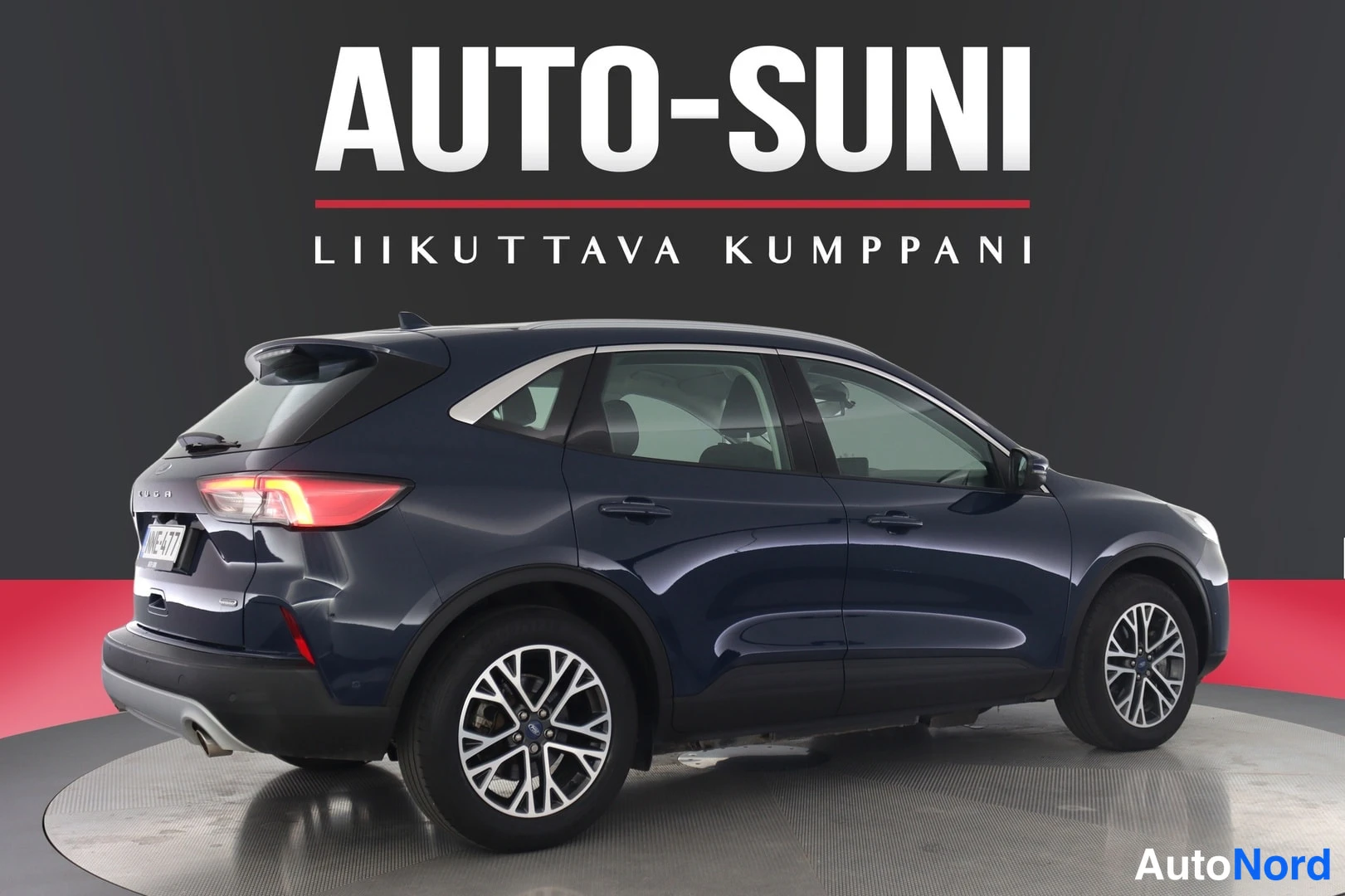 Sininen Ford Kuga 2021, takaviisto, kuva 5