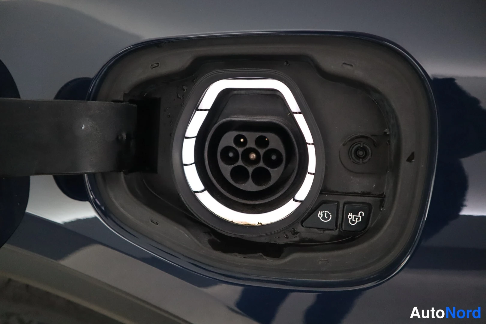 Sininen Ford Kuga 2021, yksityiskohta, kuva 19
