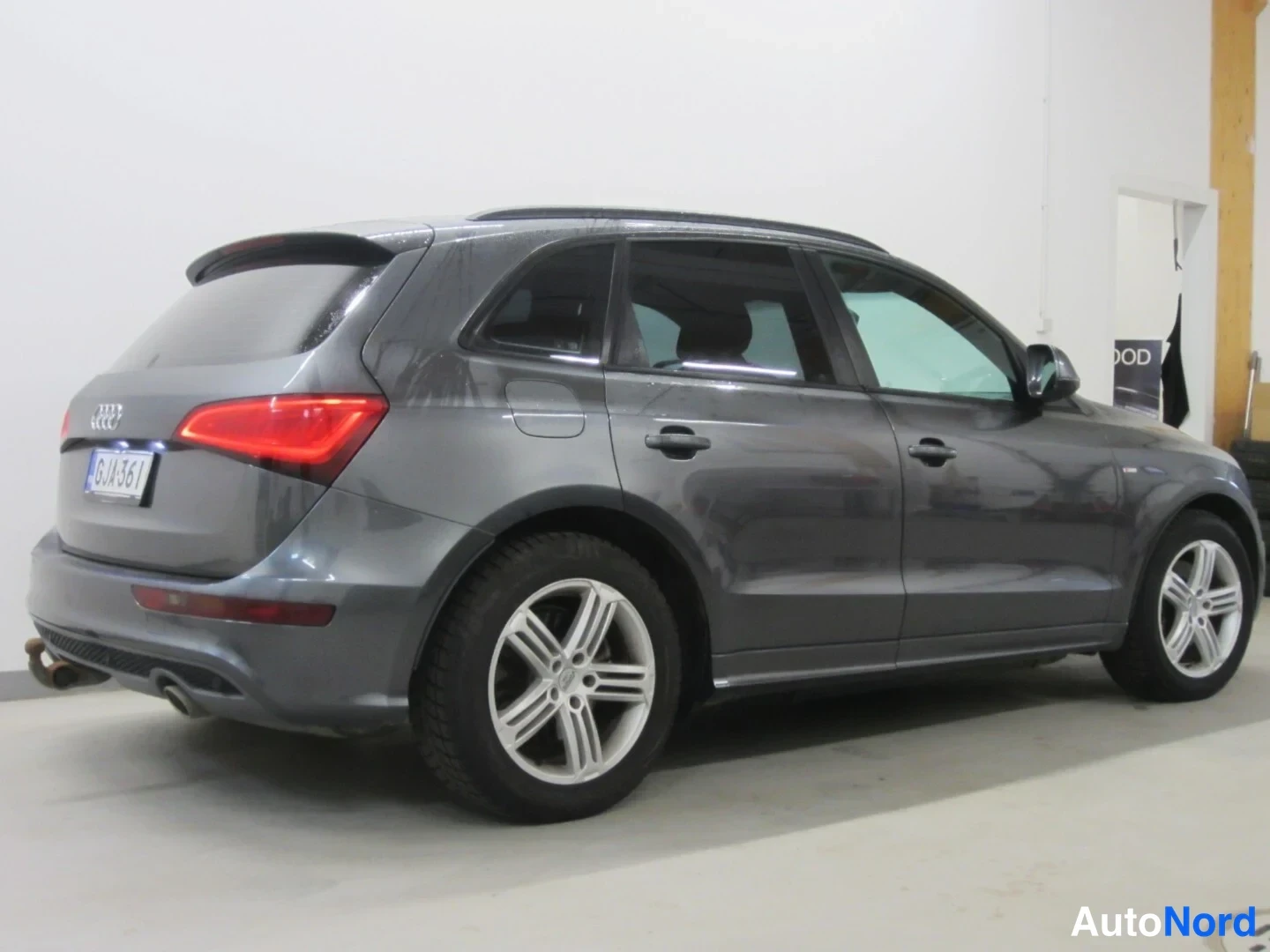 Harmaa Audi Q5 2011, takaviisto, kuva 6
